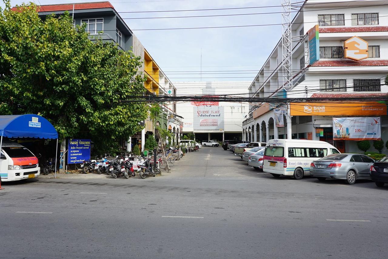 De Pumpkiin Hostel Phra Nakhon Si Ayutthaya Zewnętrze zdjęcie